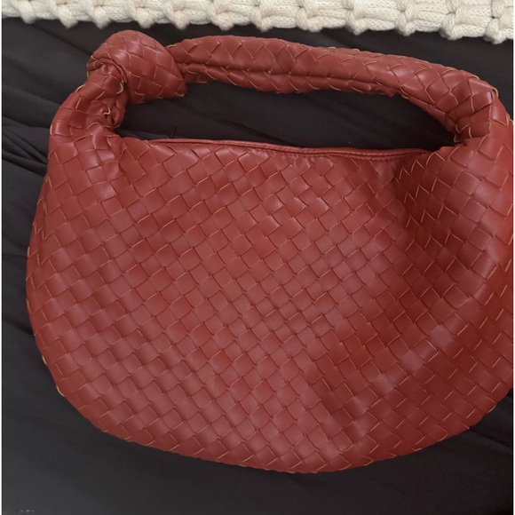 TJMAXX Urban Expression Woven Knotted Bag~Burgundy - Picture 3 of 3